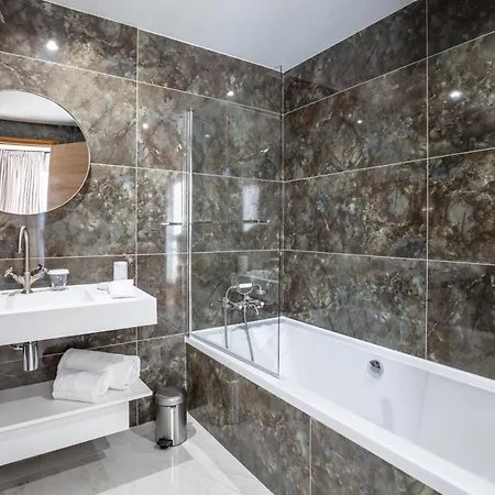 Le Diamond Rock Otel 5*